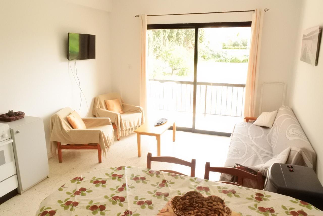 Kissonerga Beach Apartment Paphos 外观 照片